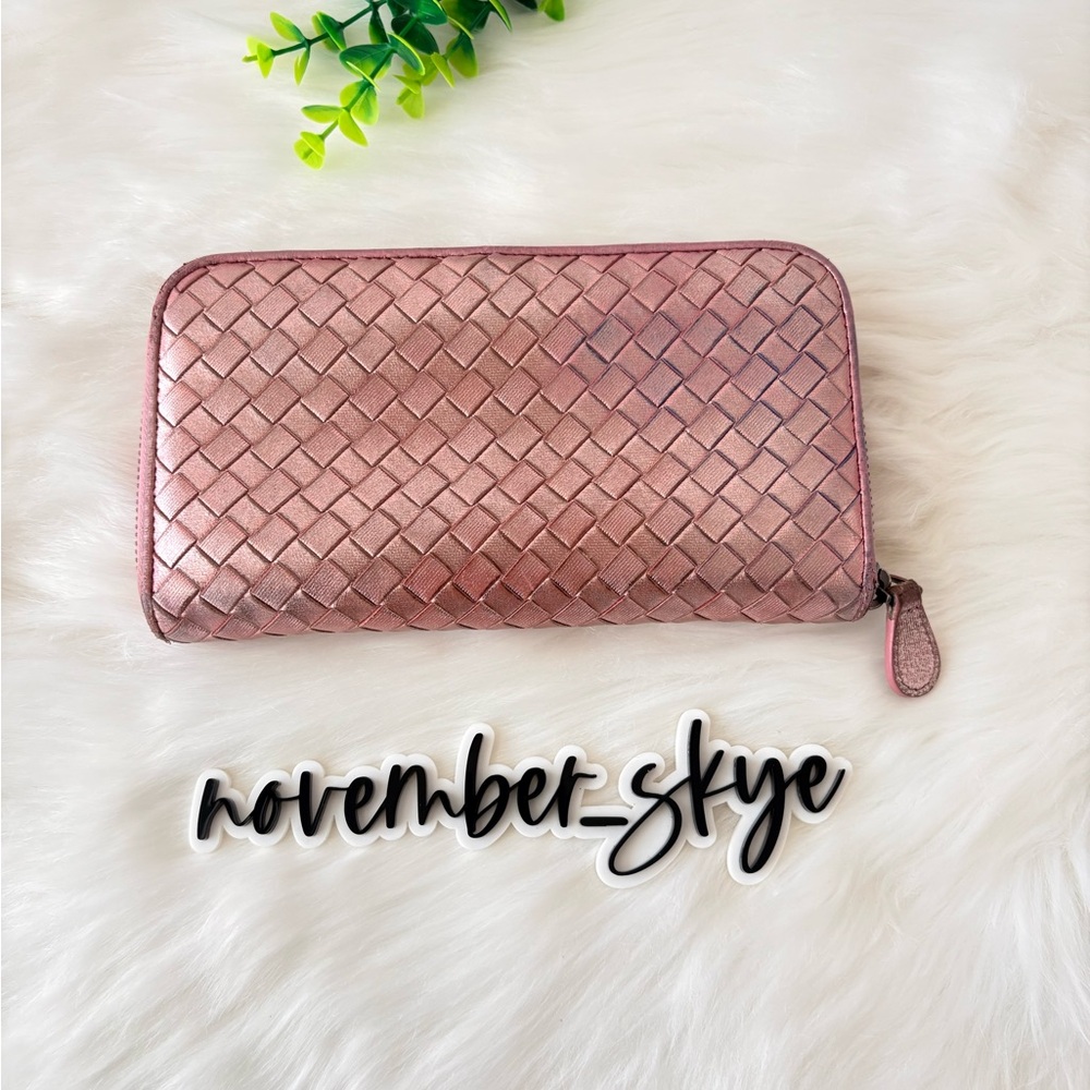 Bottega Veneta Metallic Pink Zippy Wallet